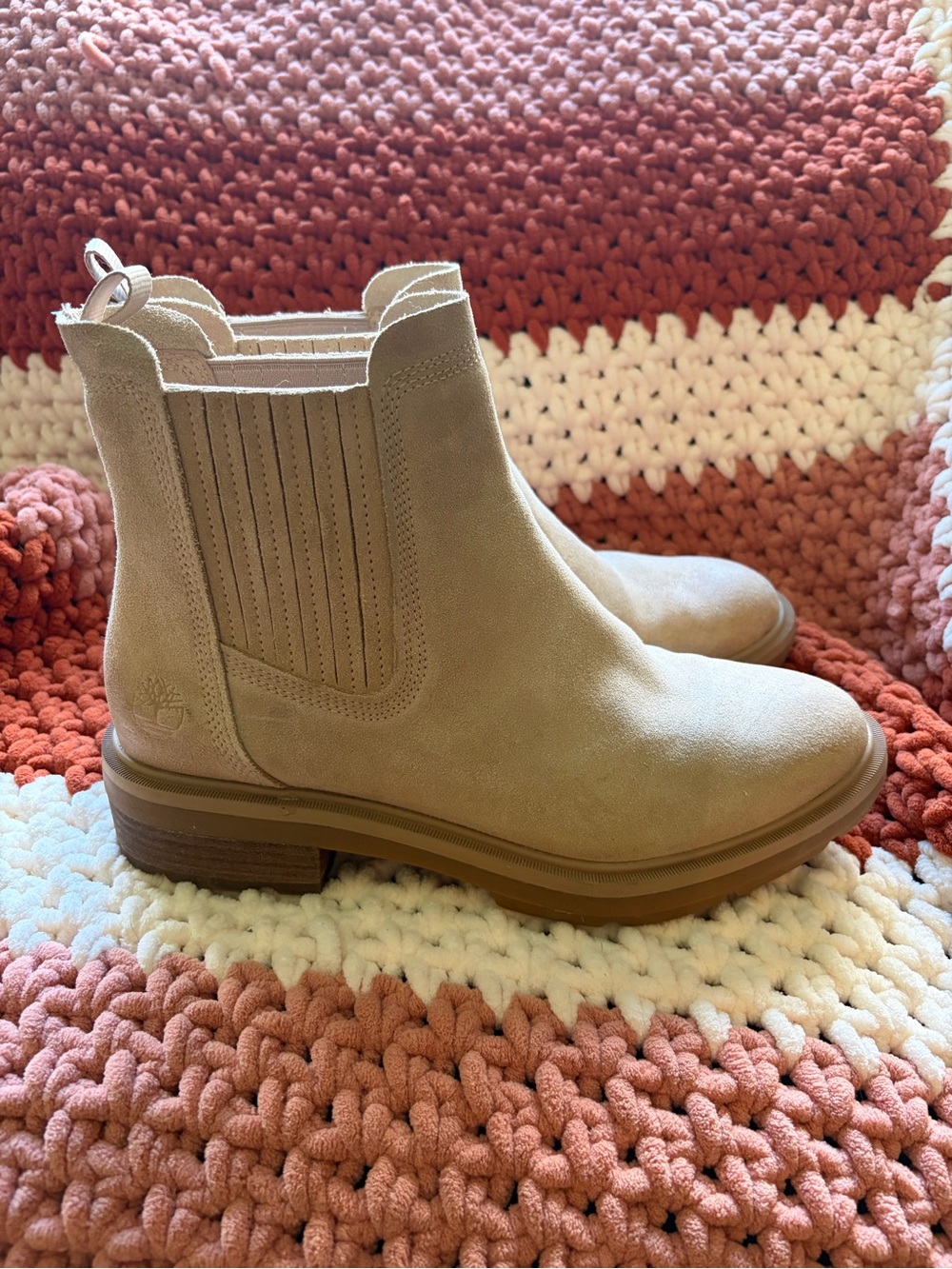 Timberland Women's Beige Suede Chelsea Booties